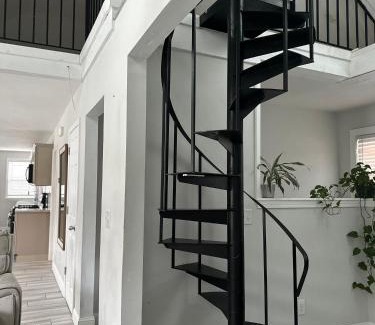 West Street - River Street Apartamento | Stylish Boston 2nd floor unit, You are going to love it!