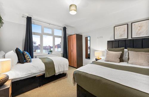 Hanham Casa | Stylish Boutique House - Garden