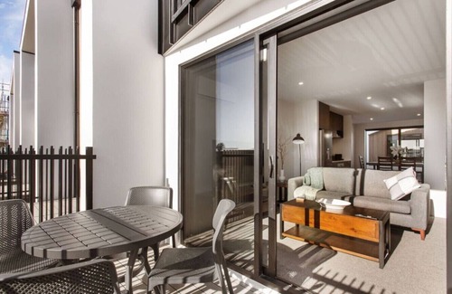 Addington Apartamento | Stylish Brand New Sunny 3Bdrm 3Bth garage sleeps 6