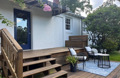 Miramar Casa | Stylish Brick Bungalow 2-Bedroom Home in Historic San Marco Neighborhood
