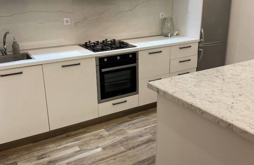Kutaisi Apartamento | Stylish Comfort in the Heart of the City – Khedi House Apartments