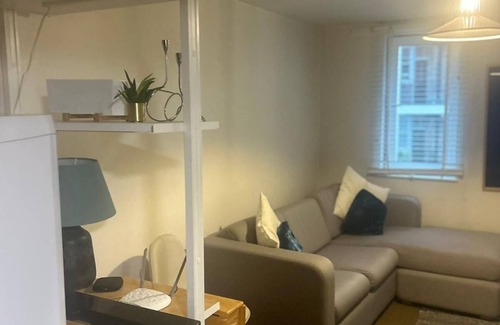 Regent's Park Apartamento | Stylish compact one bedroom penthouse in “Sherlock Holme’s Neighbourhood”.