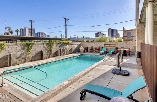 Evans Churchill Condominio | Stylish Condo in Dowtown Phoenix!