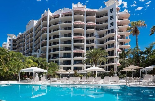 Broadbeach Apartamento | Stylish & Cosy GC Getaway. Central & Serene. Explore Broadbeach/Surfers via Tram