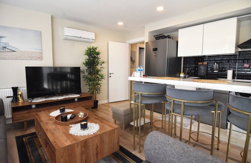 Bagcilar Apartamento | Stylish cozy 1 bedr apart & balcony