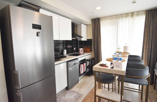 Bagcilar Apartamento | Stylish cozy 1 bedr apart & balcony