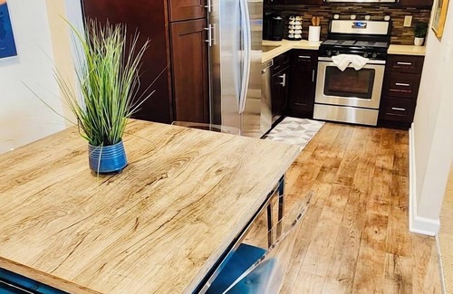 Thousand Oaks Apartamento | Stylish & Cozy 1BR Retreat Perfect for Work & Travel Prime Location!