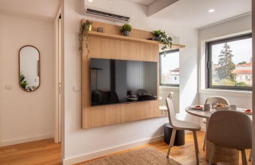 Bonfim Apartamento | Stylish & Cozy 1BR with AC by LovelyStay