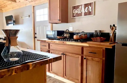 Lake George Cabina | Stylish, Cozy Cabin in Lake George.