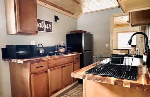 Lake George Cabina | Stylish, Cozy Cabin in Lake George.