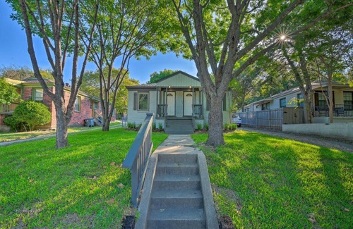 Oak Cliff Casa | Stylish Dallas Getaway Less Than 2 Miles to Bishop Arts!