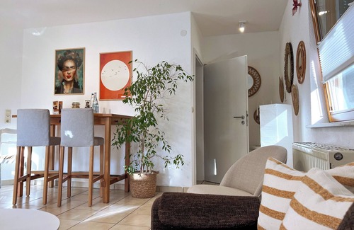 Rauhenbretzingen Apartamento | Elegante apartamento en plena naturaleza y a sólo 8 minutos de SHA.