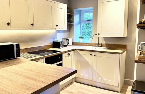 Hepworth Cabaña | Stylish dog Friendly Cottage Near the Peak District and Holmfirth, Sleeps 3