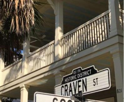 Downtown Casa | Stylish Downtown Cottage - Prime Historic Location