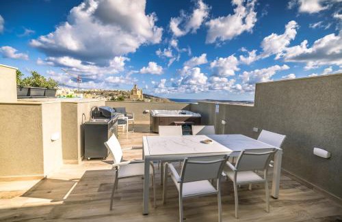 Ghajnsielem Apartamento | Stylish Duplex 3 Bedroom Jacuzzi, BBQ, Scenic Views