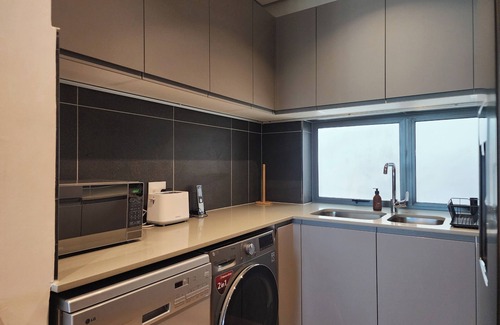 Bo'Kaap Apartamento | Stylish Duplex with Mountain and City Views
