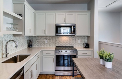 Greenwood Casa | Stylish Townhouse in East Nashville