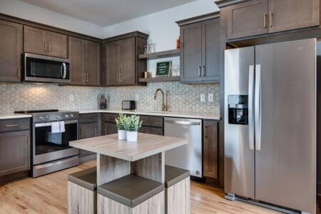 Greenwood Casa | Stylish East Nashville Townhouse for 6