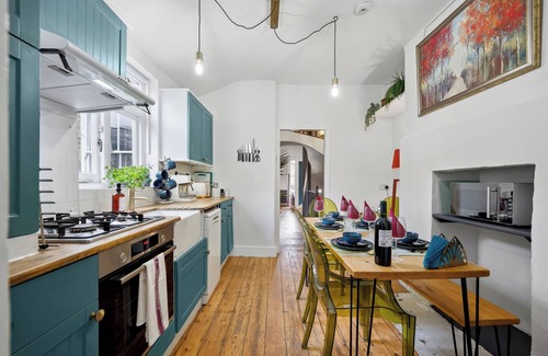 Walworth Apartamento | Stylish Edwardian Escape in Southwark Maisonette