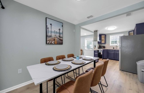Jacksonville Casa | Stylish Escape w/ Pool & 2 King Suites