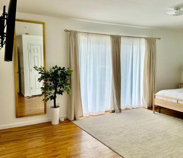 Newark Apartamento | Stylish Evergreen Apartment By Newark Airport