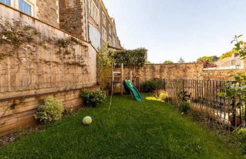 Bristol Casa | Stylish Family Home with Garden
