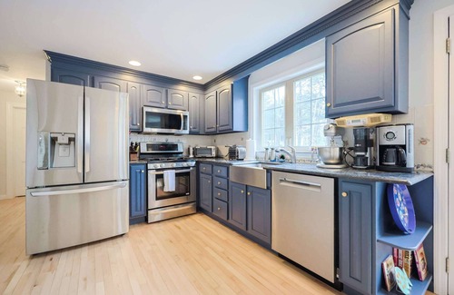 Yarmouth Port Casa | Stylish Family Retreat, Pool & Hot Tub