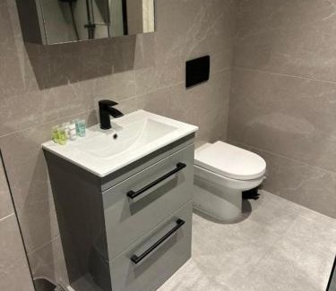 West Finchley Apartamento | Stylish Finchley 2-Bedroom Flat - Near Tube