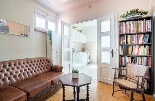 Campo Pequeno Apartamento | Stylish flat in the heart of Lisbon