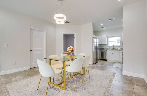 Central Fort Lauderdale Casa | Stylish Fort Lauderdale Home: 5 Mi to Beach!