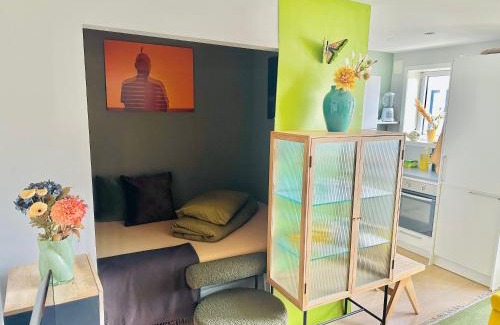 Alesund Apartamento | Stylish free parking Studio central with balcony