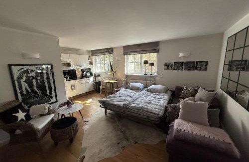 Herzogpark Apartamento | Stylish Garden Apartment in Central Munich