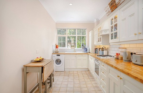 Stansted Casa | Stylish 3-Bed Home Close to Stansted Airport