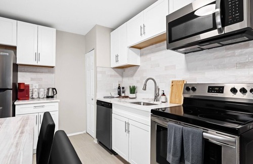 Hazel Park Apartamento | Stylish Gem in Hazel Park | 2BD | 1 Bath