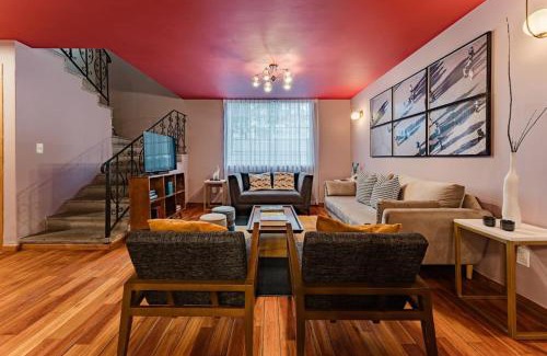 Miguel Hidalgo Casa | Stylish Getaway with Patio, Near Top Attractions