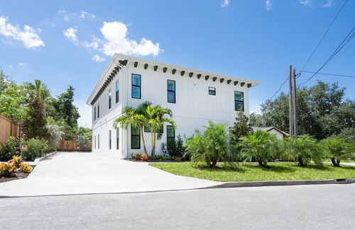 Central Sarasota Apartamento | Stylish Gulfside Sarasota Getaway – Steps to Sand