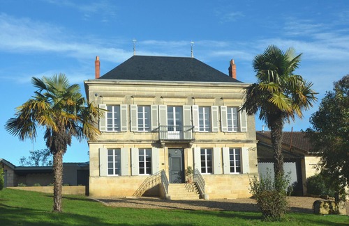 Grand Cubzaguais Casa | Stylish historical home in the Bordeaux vineyard