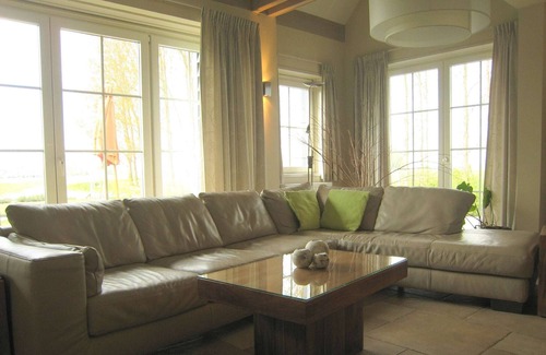 Zuidzande Casa | Stylish Holiday Home in Zuidzande with Sauna
