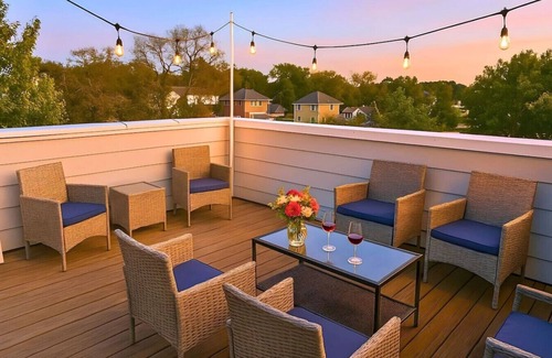 Historic Waverly Apartamento | Stylish Home - Private Rooftop - Perfect Location