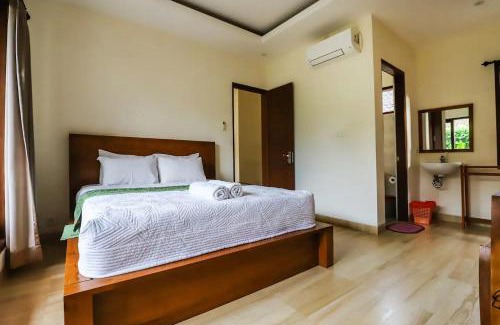 Peliatan Casa | Stylish Hotel-style Room Near Pool in Ubud Central
