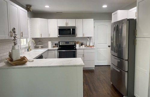 Northeast Raleigh Casa | Stylish House with Pool 5BR/3BA