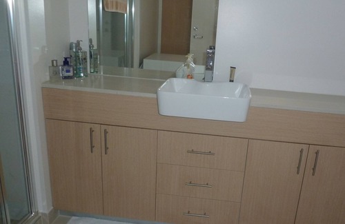 Sullivan's Cove Apartamento | Elegante apartamento en el centro de la ciudad, lujo y comodidad.