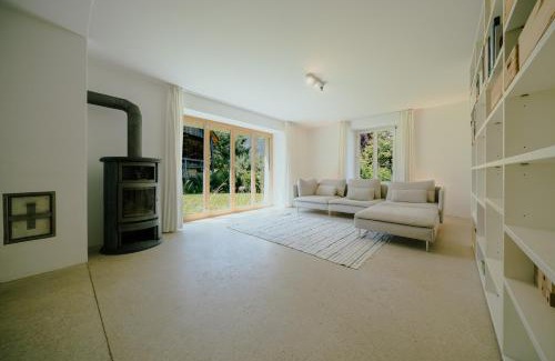 Grandval Casa | Stylish Jura house for 10 guests
