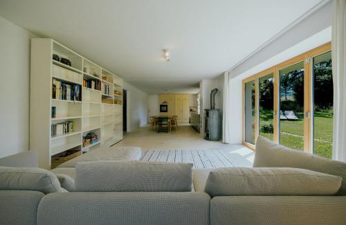 Grandval Casa | Stylish Jura house for 10 guests