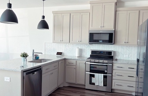 Frisco Condominio | Stylish Living in Vibrant Frisco