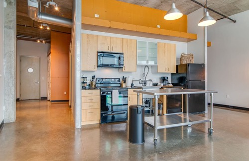 The Gulch Apartamento | Stylish Loft 0.7 Miles From Downtown!