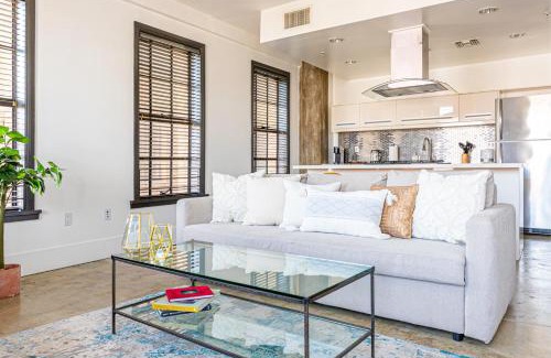 Downtown Los Angeles Apartamento | Stylish loft 2 queens & 2 sofas