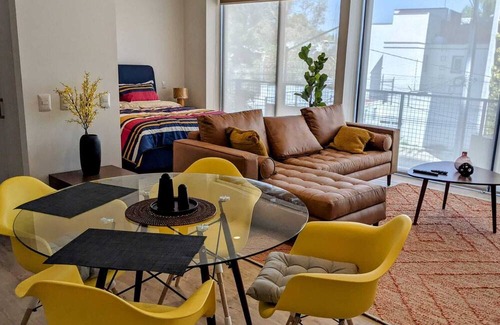 Providencia Apartamento | Stylish loft at new upscale tower in Providencia