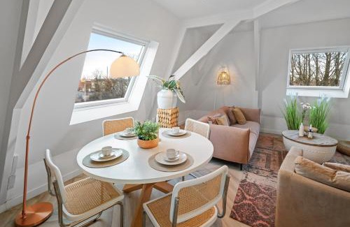 Centrum Apartamento | Stylish-loft Near City Center And Park