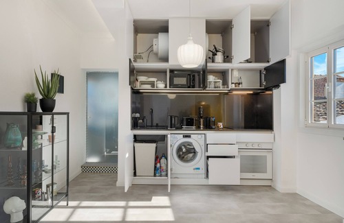 Evora Apartamento | Stylish & Luminous, 2 Queen Size Beds, Historic Centre W/terrace